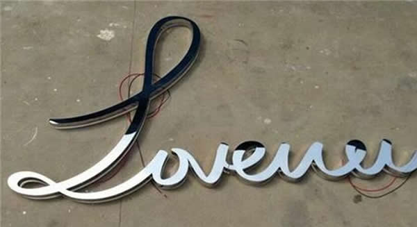 精工不銹鋼發(fā)光字